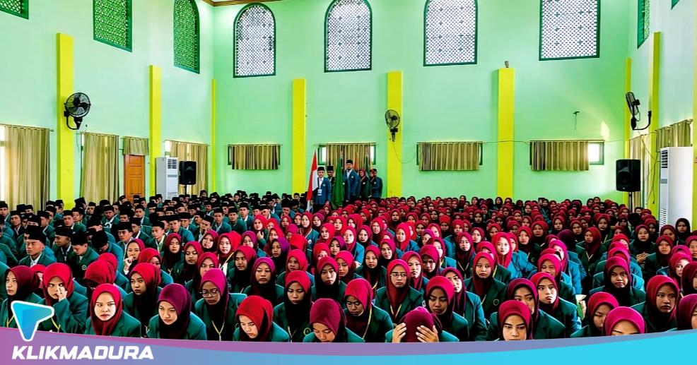 PKKMB Visioner 2026, Ratusan Mahasiswa Baru UIM Didorong Jadi Generasi Berilmu dan Beradab