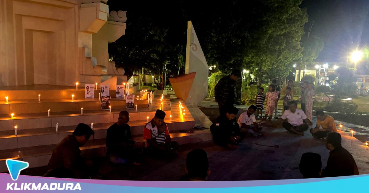 Aksi Solidaritas untuk Lima Jurnalis Hilang di Sekitar Gunung Anak Krakatau, Wartawan Sampang Gelar Yasinan dan Berbagi Makanan