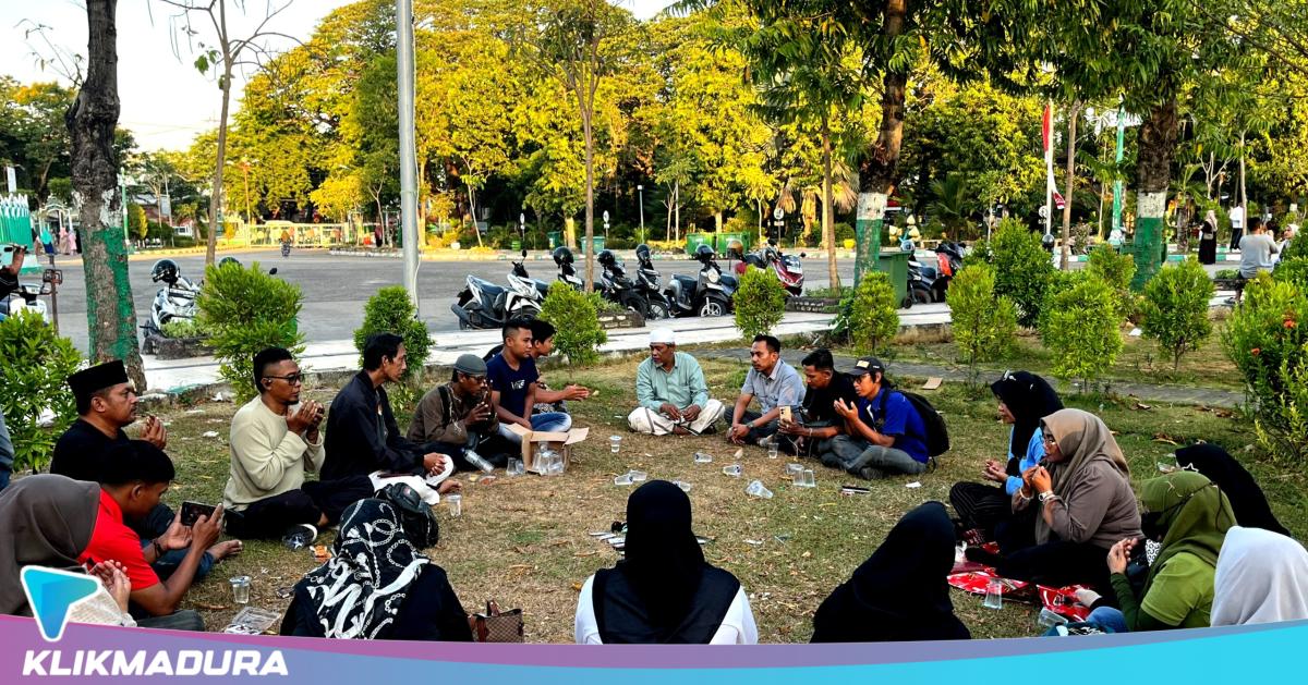 Jurnalis Pamekasan Gelar Doa Bersama untuk Lima Jurnalis Hilang saat Liput Anak Krakatau