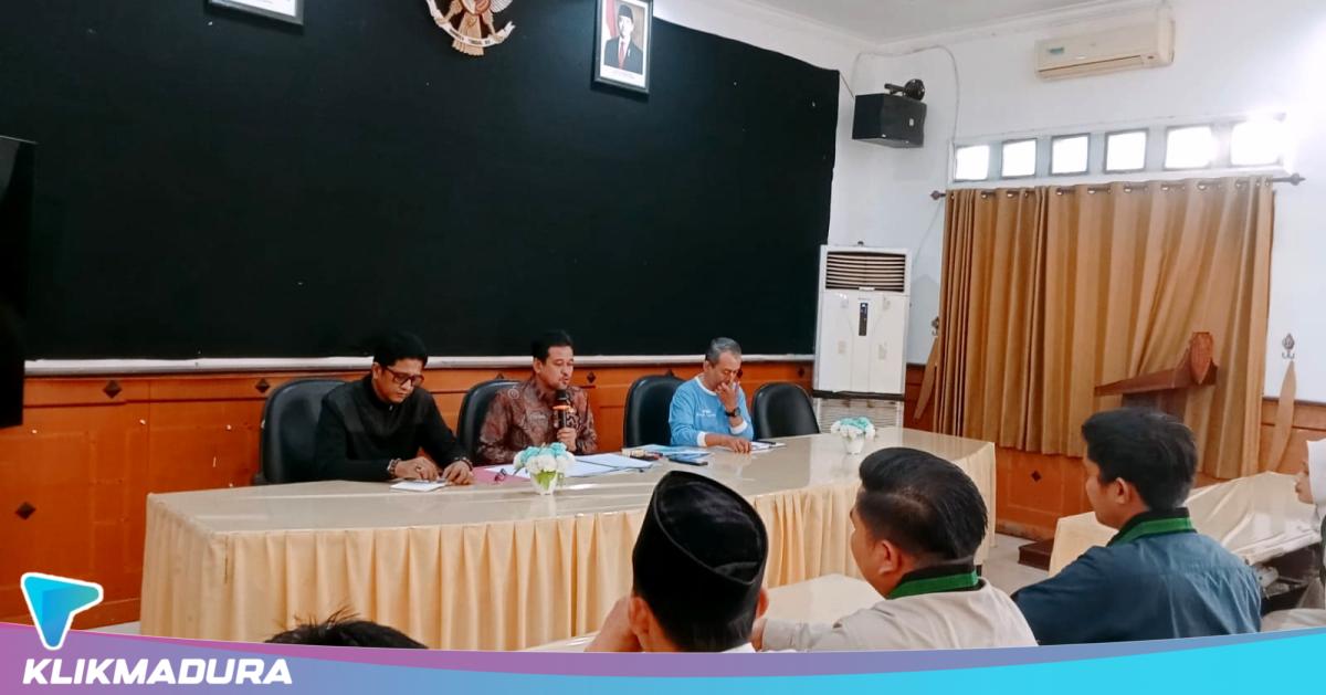 HMI Sampang Datangi DPMD, Adukan Sejumlah Pj Kades Jarang Ngantor