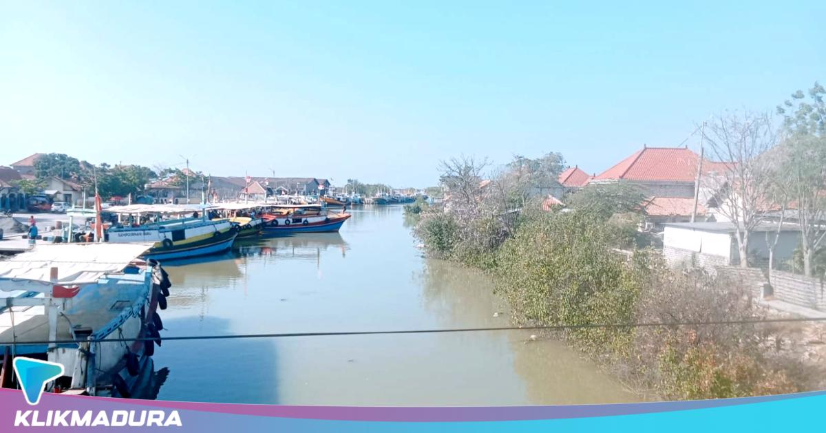 Hasil Tangkapan Ikan Minim, Nelayan Mandangin Pilih Tambatkan Perahu