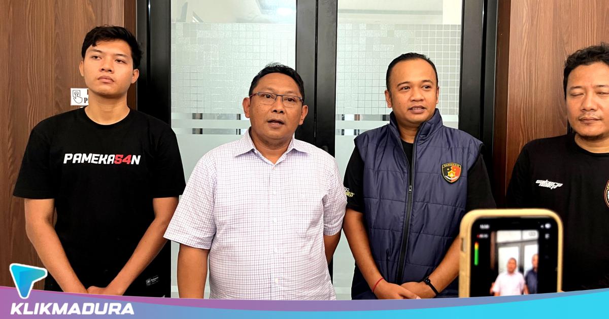 Injak Al-Qur’an Saat Live TikTok, Pensiunan Guru di Pamekasan Resmi Jadi Tersangka